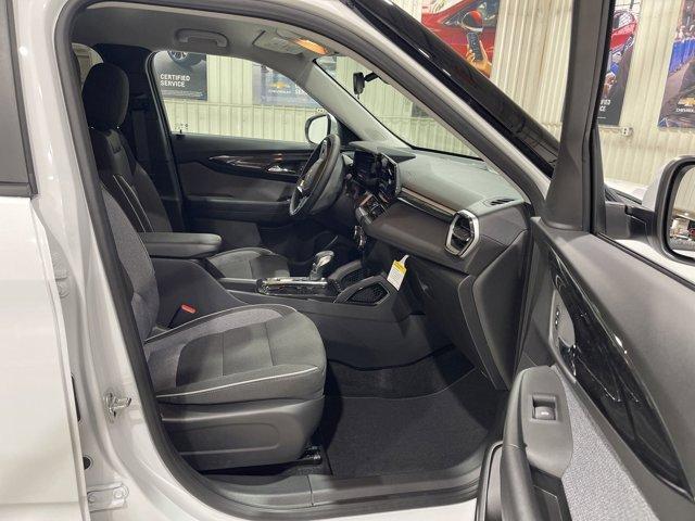 new 2025 Chevrolet TrailBlazer car, priced at $27,330