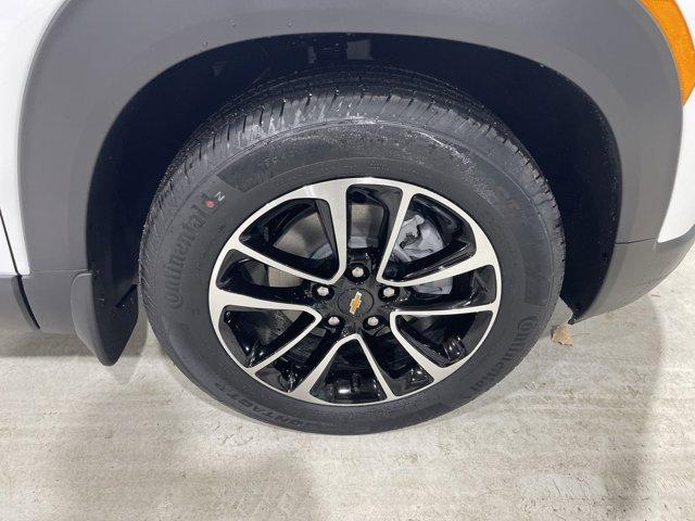 new 2025 Chevrolet TrailBlazer car, priced at $27,330