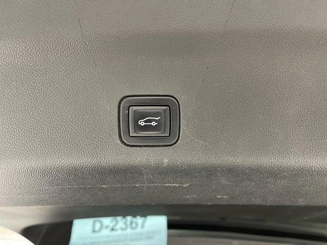 used 2022 GMC Yukon XL car, priced at $55,699