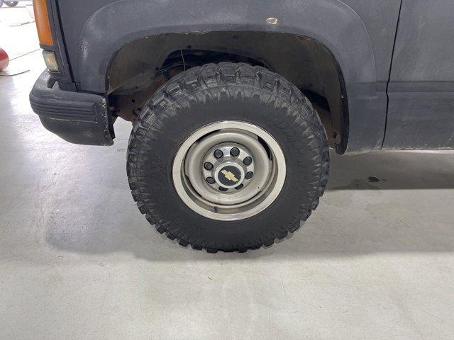 used 1993 Chevrolet Suburban car, priced at $5,846