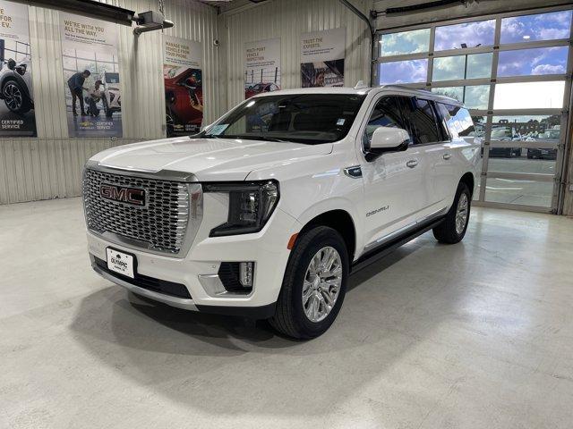 used 2022 GMC Yukon XL car, priced at $58,132