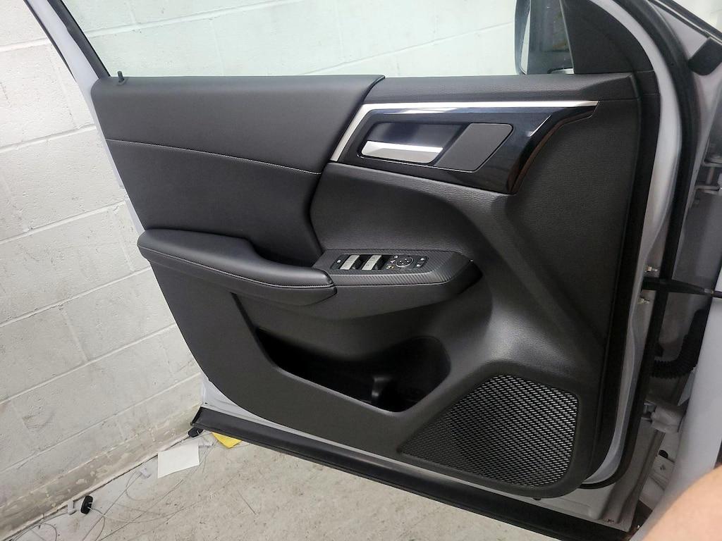 used 2023 Mitsubishi Outlander car, priced at $23,998