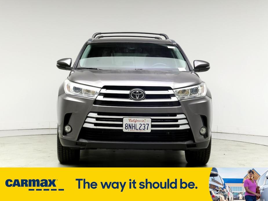 used 2019 Toyota Highlander car, priced at $29,998