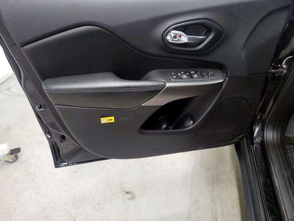 used 2019 Jeep Cherokee car, priced at $15,998