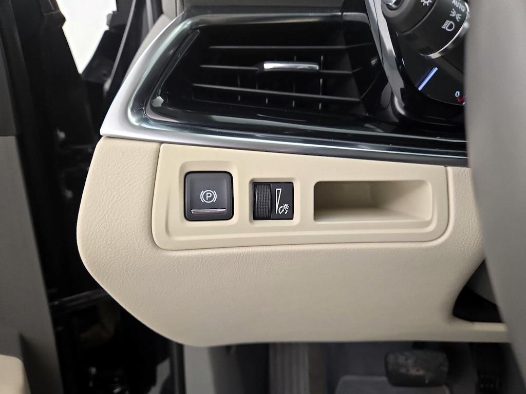 used 2023 Cadillac XT6 car, priced at $39,998