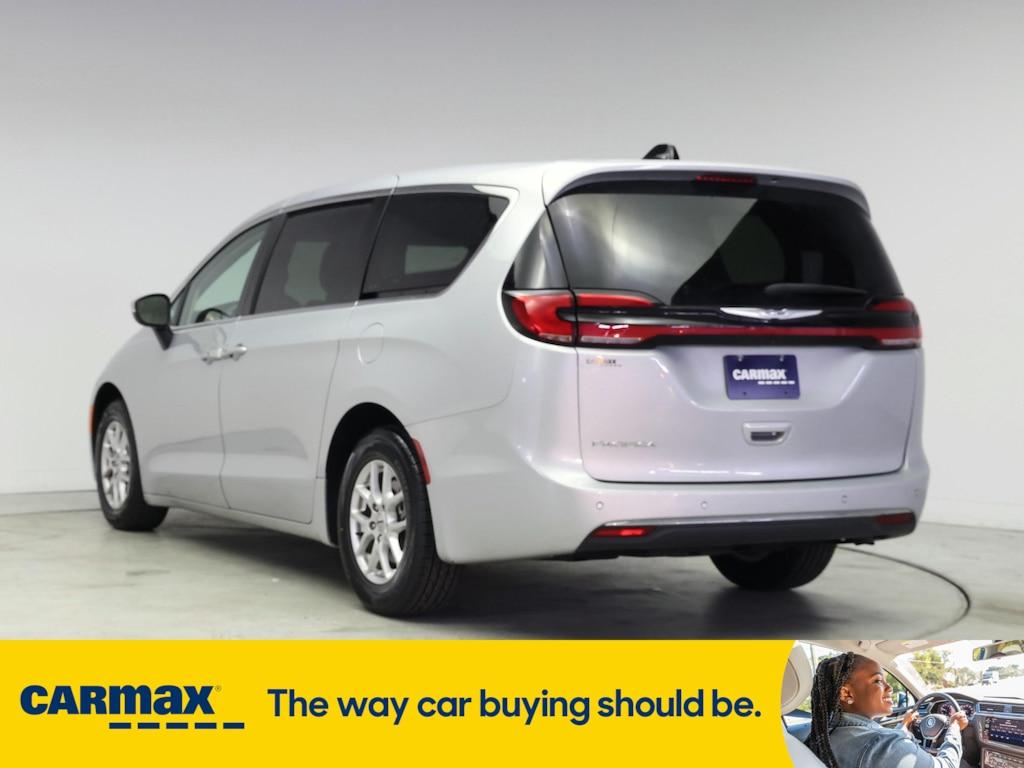 used 2023 Chrysler Pacifica car, priced at $24,998