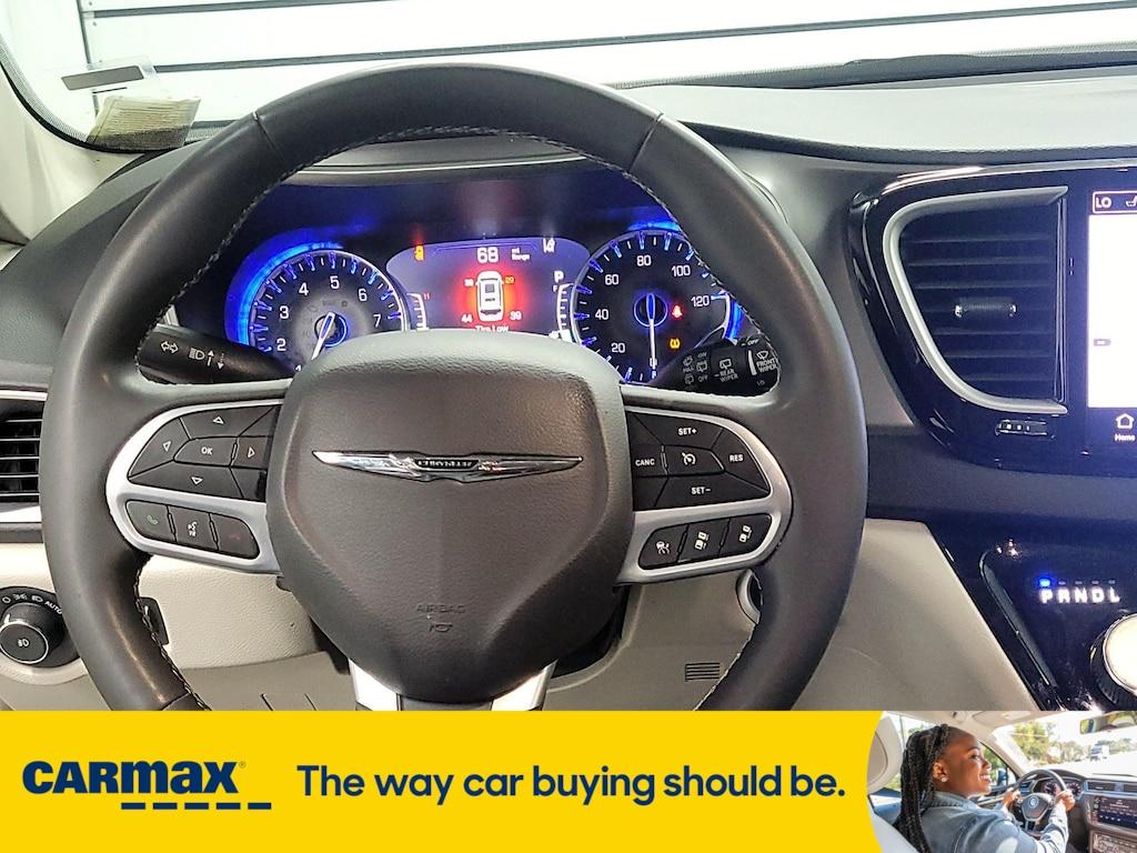 used 2023 Chrysler Pacifica car, priced at $24,998