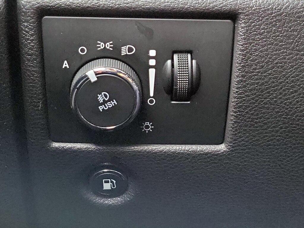 used 2020 Jeep Grand Cherokee car, priced at $27,998