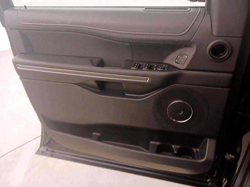 used 2023 Ford Expedition car, priced at $39,998