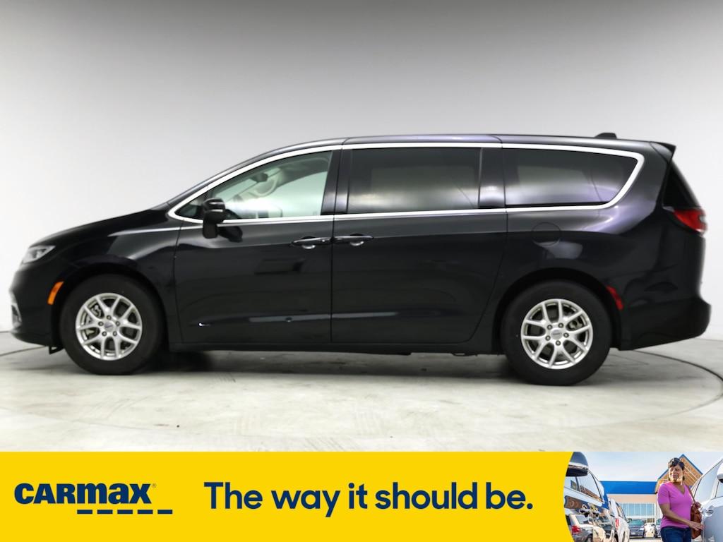 used 2023 Chrysler Pacifica car, priced at $24,998