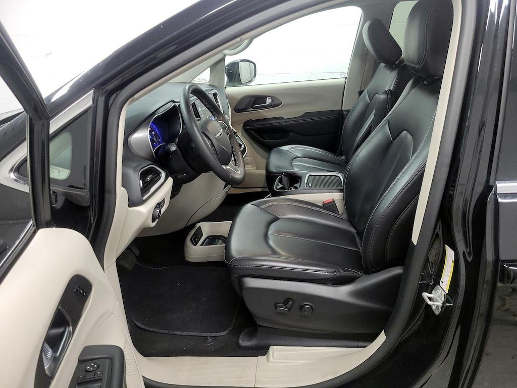 used 2023 Chrysler Pacifica car, priced at $24,998