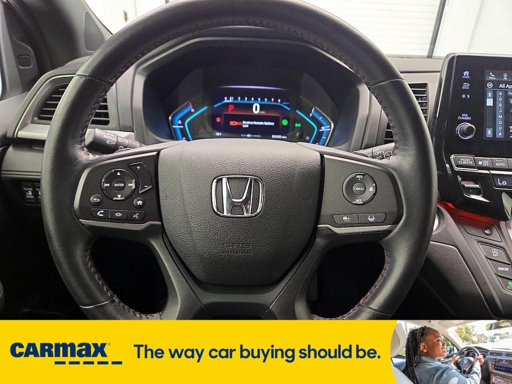 used 2023 Honda Odyssey car, priced at $36,998