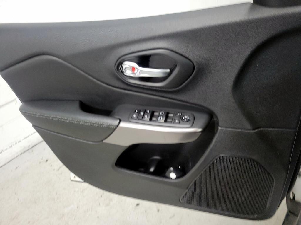 used 2021 Jeep Cherokee car, priced at $22,998
