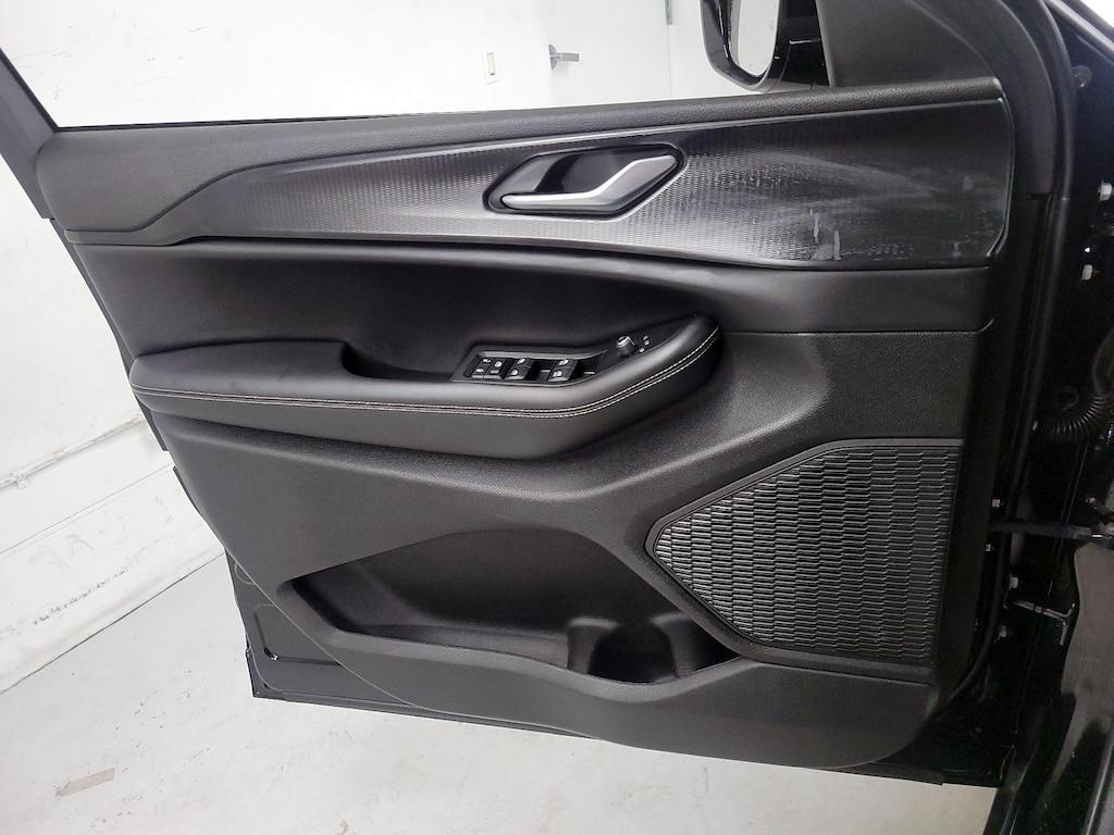 used 2024 Jeep Grand Cherokee car, priced at $36,998
