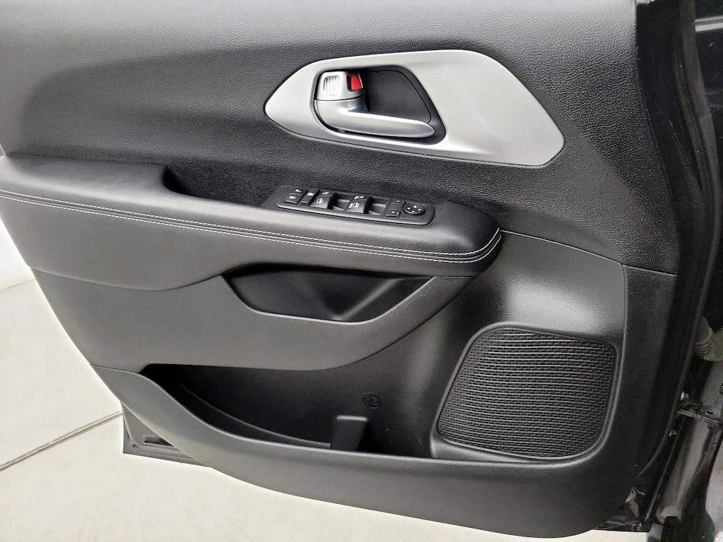 used 2018 Chrysler Pacifica car, priced at $22,998
