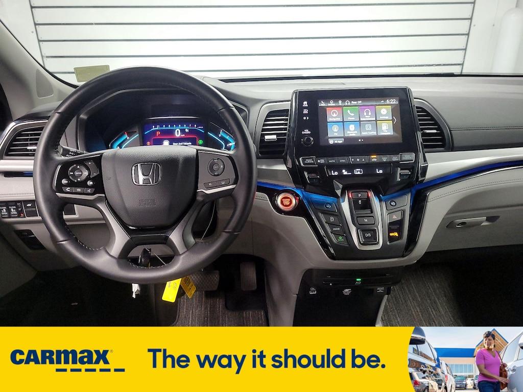 used 2024 Honda Odyssey car, priced at $43,998