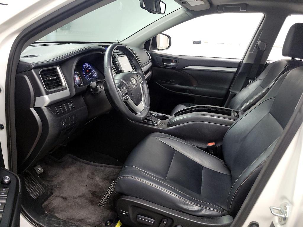 used 2015 Toyota Highlander car, priced at $20,998