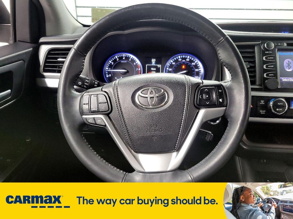 used 2015 Toyota Highlander car, priced at $20,998