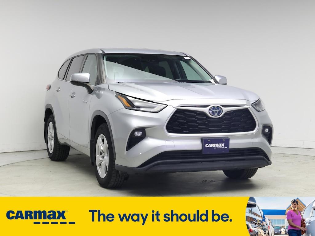 used 2021 Toyota Highlander Hybrid car, priced at $32,998