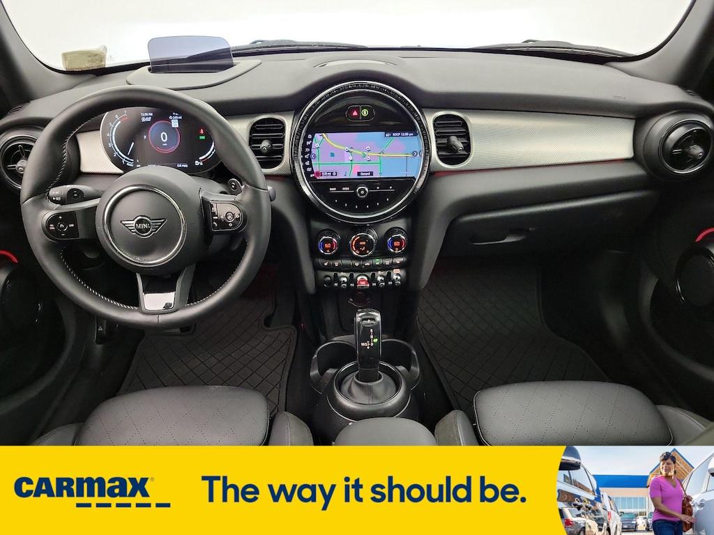 used 2022 MINI Hardtop car, priced at $24,998