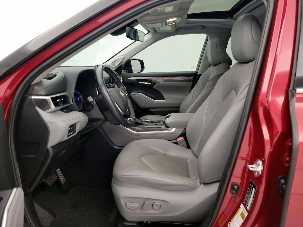 used 2020 Toyota Highlander Hybrid car, priced at $34,998