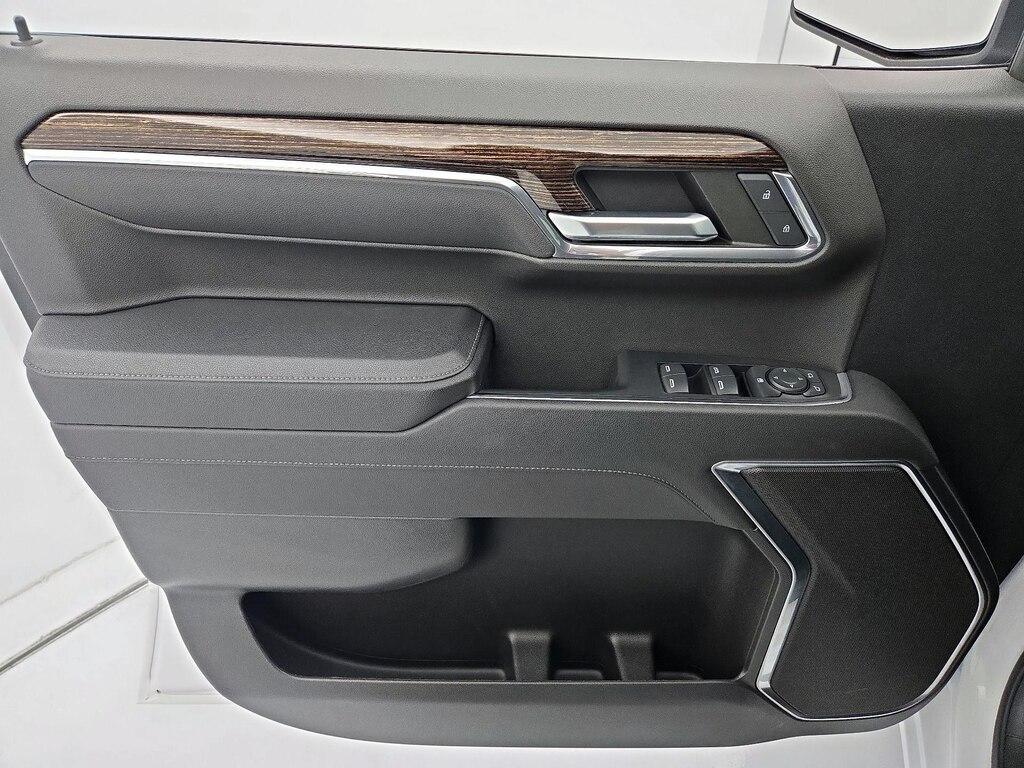 used 2023 GMC Sierra 1500 car, priced at $36,998