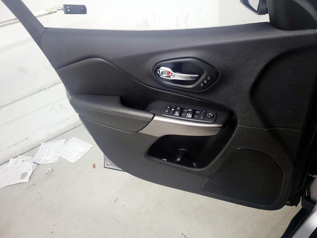 used 2019 Jeep Cherokee car, priced at $20,998
