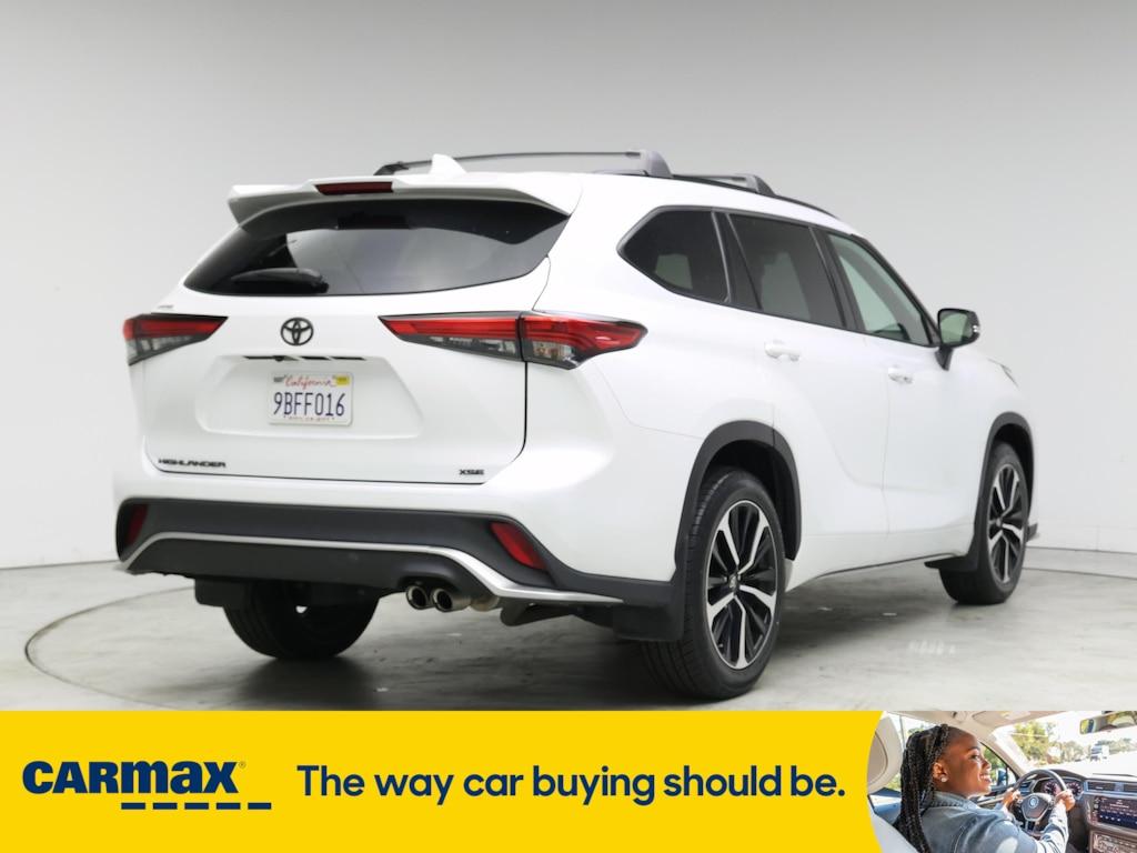 used 2022 Toyota Highlander car, priced at $38,998
