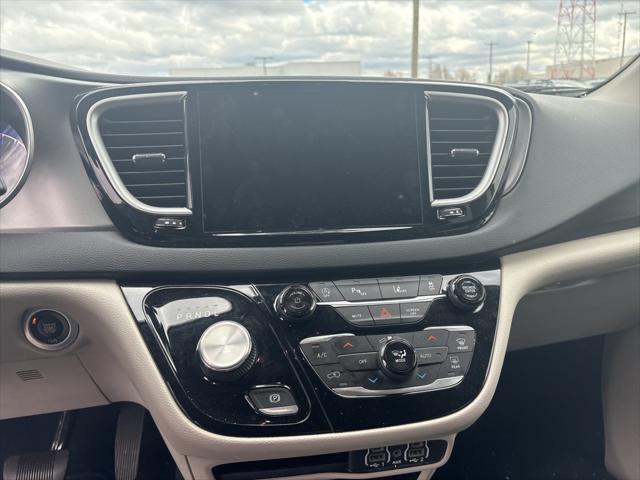 used 2023 Chrysler Pacifica car, priced at $24,000