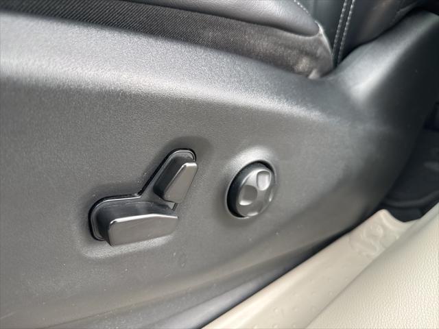 used 2023 Chrysler Pacifica car, priced at $22,800