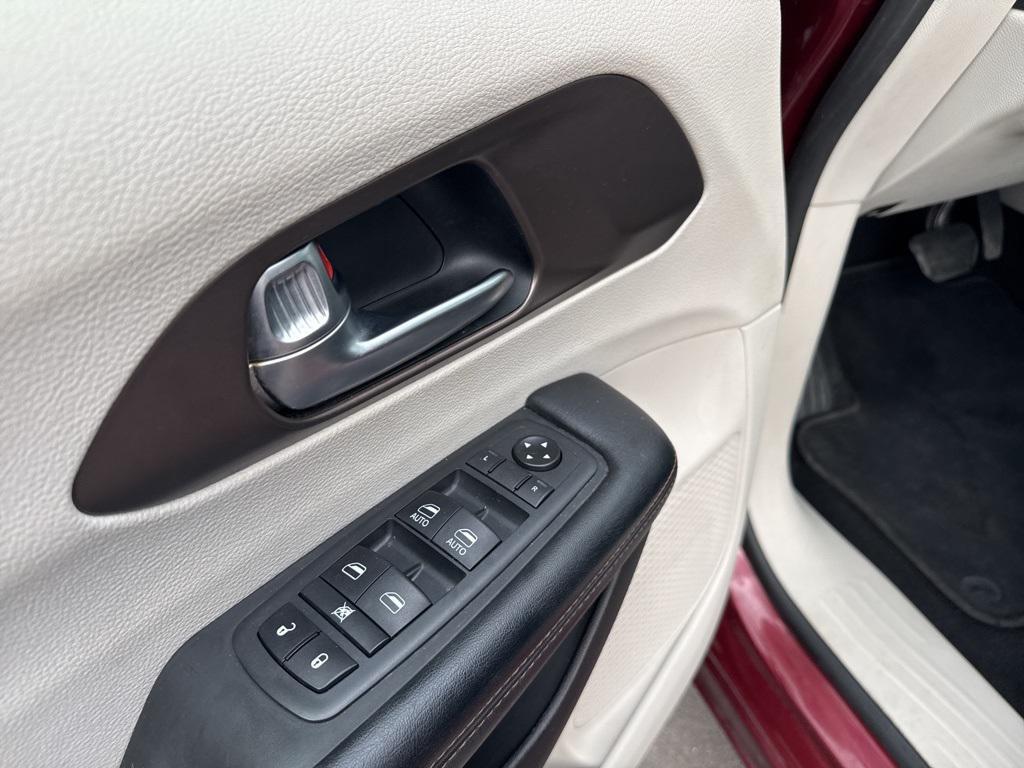 used 2019 Chrysler Pacifica car, priced at $15,900