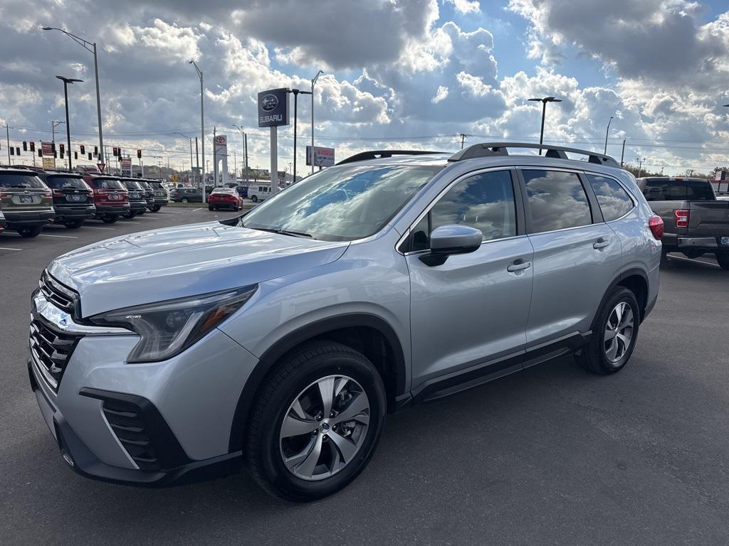 used 2025 Subaru Ascent car, priced at $37,700