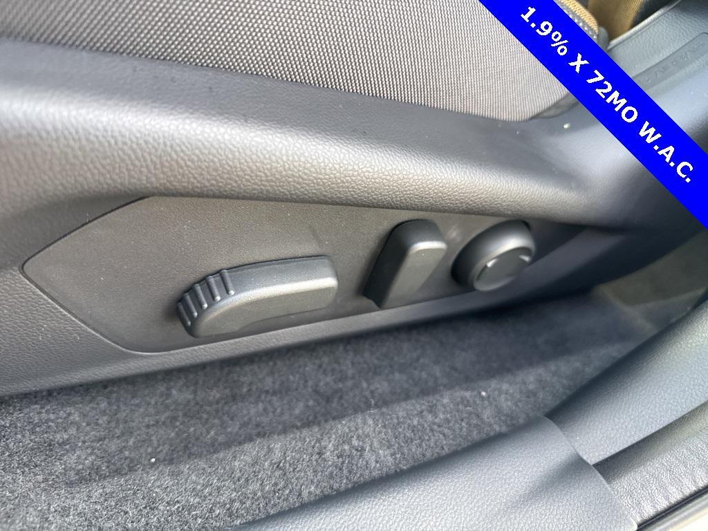 new 2025 Subaru Crosstrek car, priced at $33,122