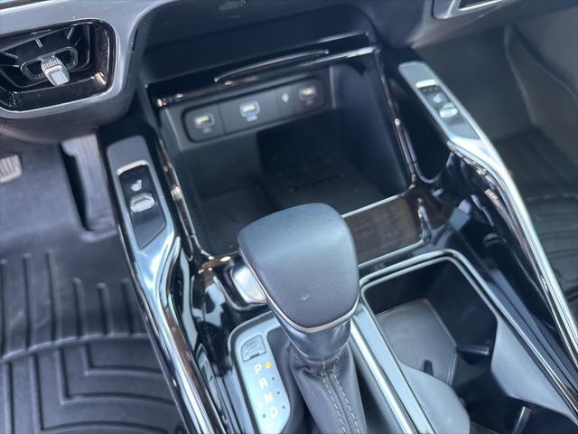 used 2023 Kia Sorento car, priced at $30,100