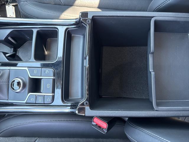 used 2023 Kia Sorento car, priced at $30,100