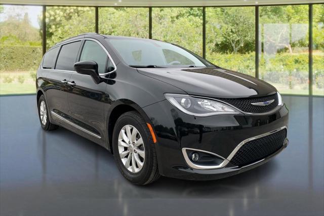 used 2018 Chrysler Pacifica car, priced at $17,300