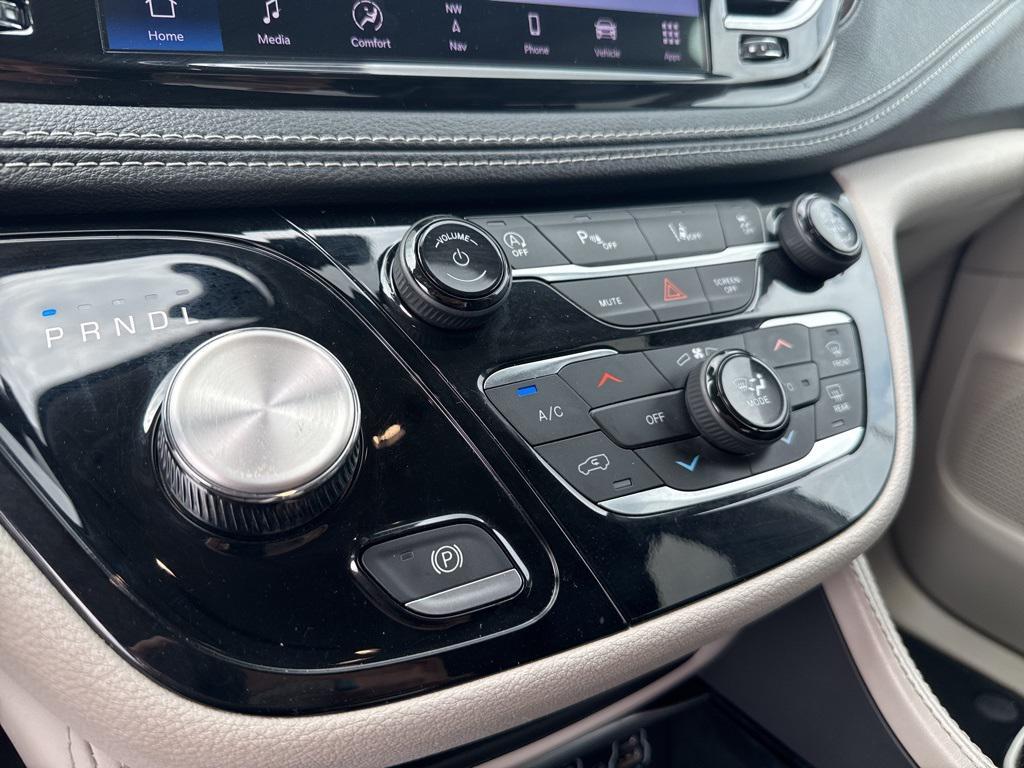 used 2023 Chrysler Pacifica car, priced at $24,500