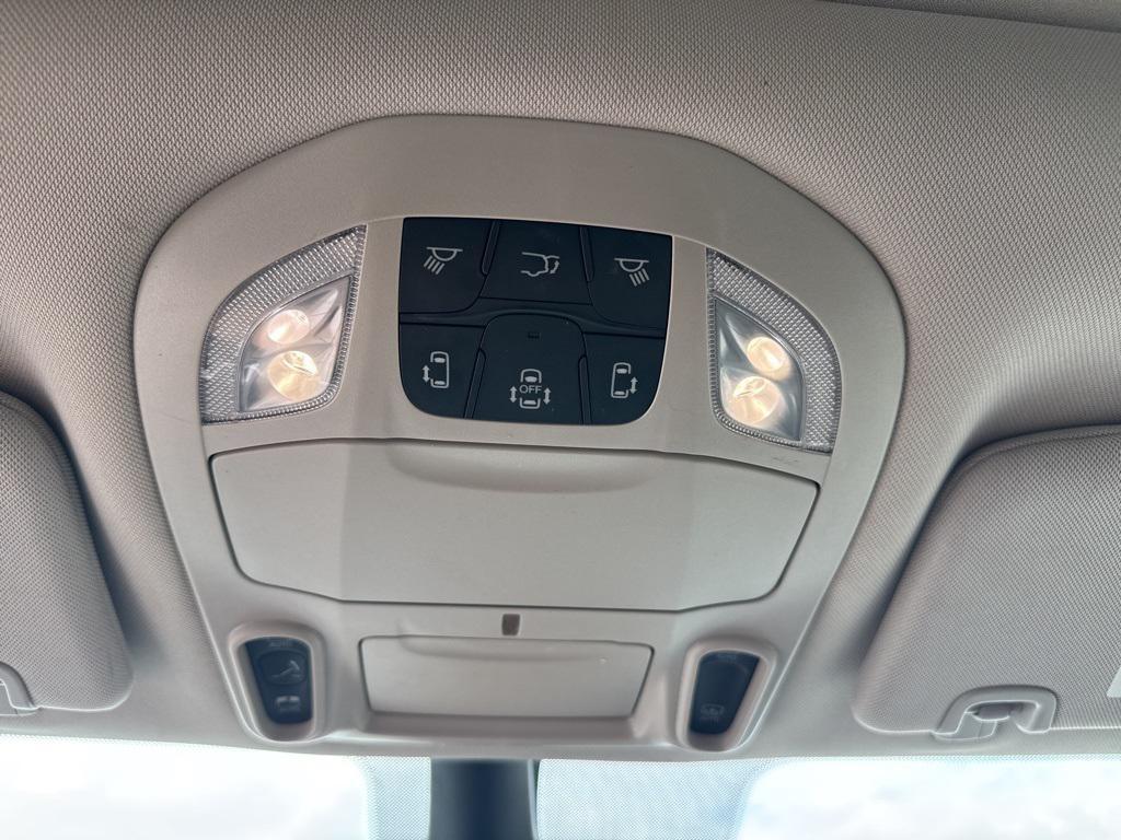 used 2023 Chrysler Pacifica car, priced at $24,500