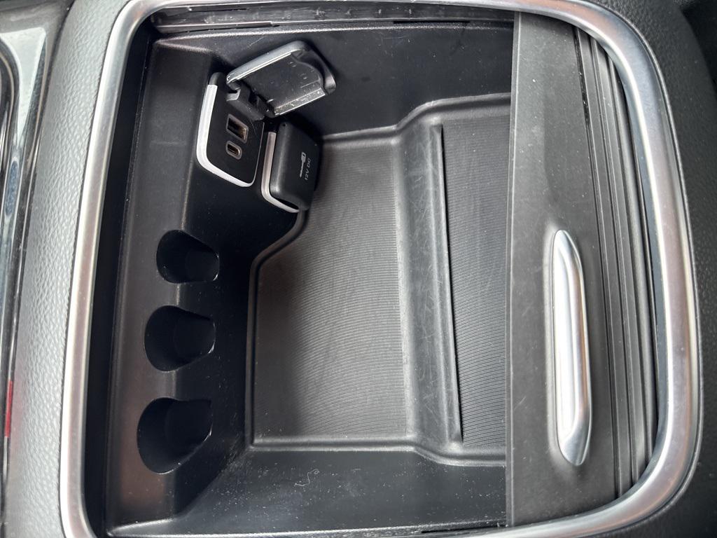 used 2023 Chrysler Pacifica car, priced at $24,500