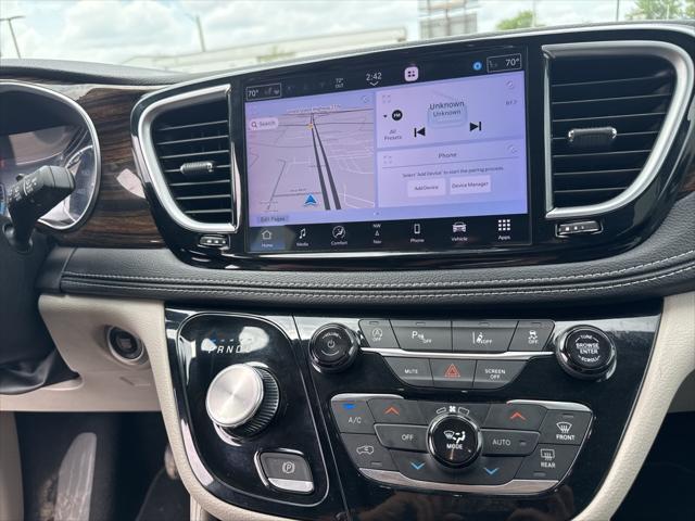 used 2023 Chrysler Pacifica car, priced at $27,800