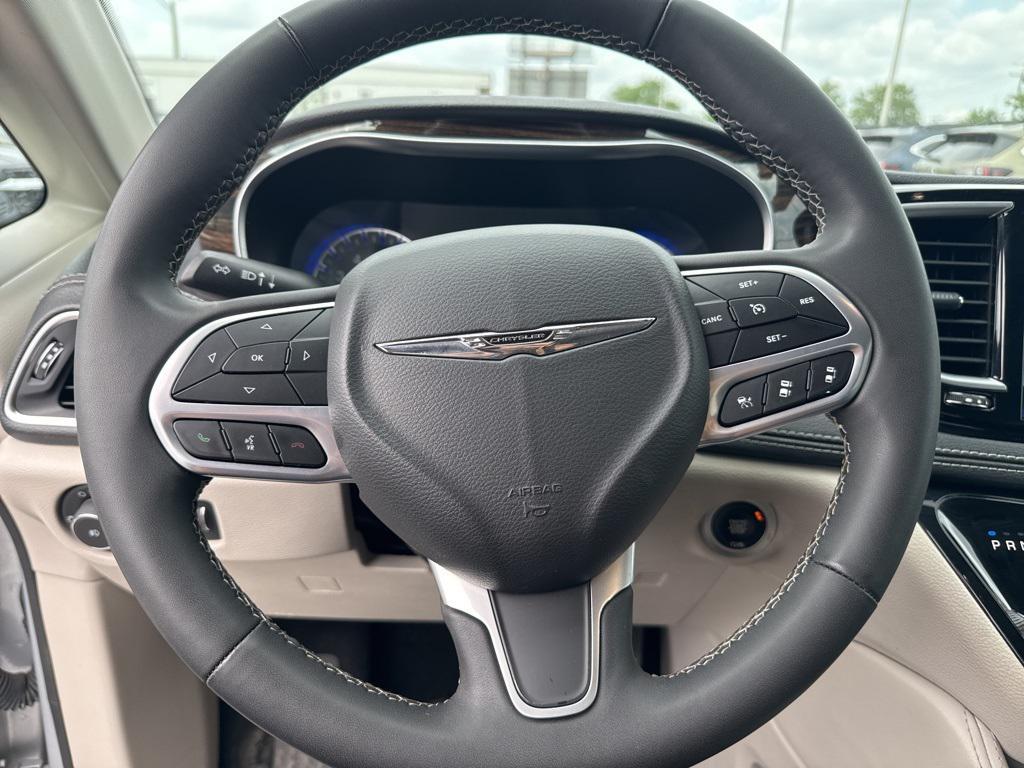 used 2023 Chrysler Pacifica car, priced at $24,500