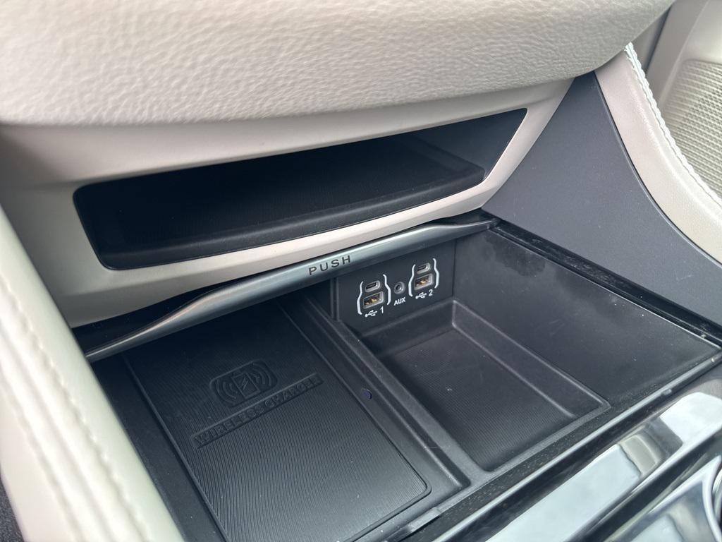 used 2023 Chrysler Pacifica car, priced at $24,500