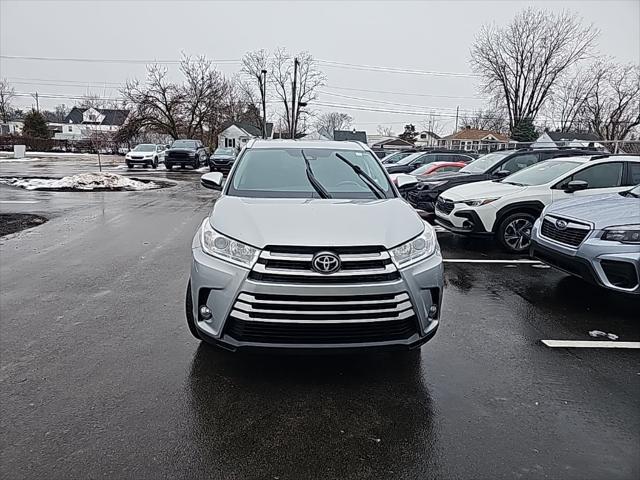 used 2019 Toyota Highlander car, priced at $27,000