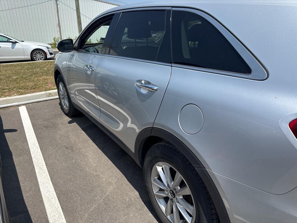 used 2020 Kia Sorento car, priced at $14,000