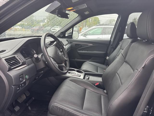 used 2022 Honda Passport car, priced at $31,000