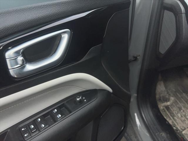 used 2022 Jeep Compass car, priced at $21,400