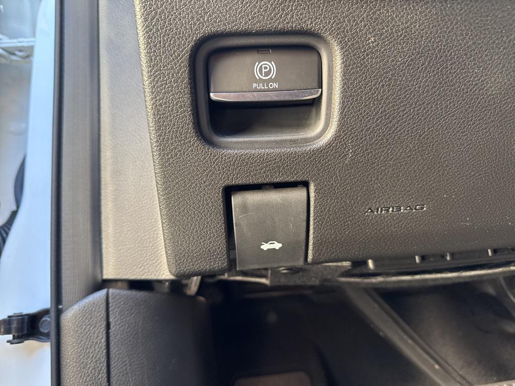 used 2021 Jeep Grand Cherokee L car, priced at $27,300