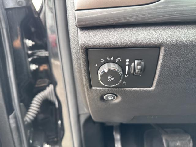used 2019 Jeep Grand Cherokee car, priced at $19,000