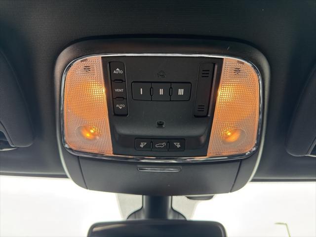 used 2019 Jeep Grand Cherokee car, priced at $19,000
