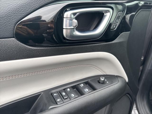 used 2022 Jeep Compass car, priced at $22,600